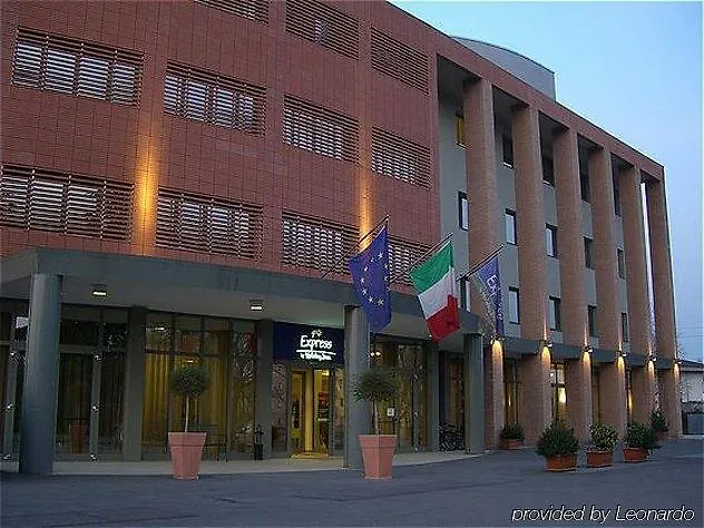 Holiday Inn Express Parma By Ihg