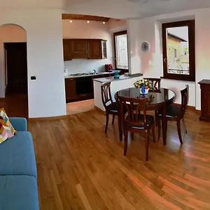 https://appartamento-clary.it-tuscanyhotel.com