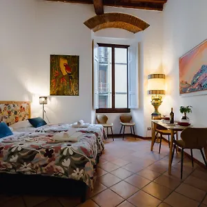 https://florence-old-town-davids-flat.it-tuscanyhotel.com