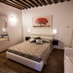 https://silver-suite.hotelinveneto.com