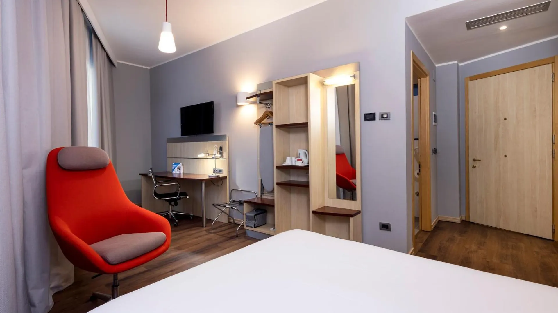 Hotel Holiday Inn Express Parma By Ihg