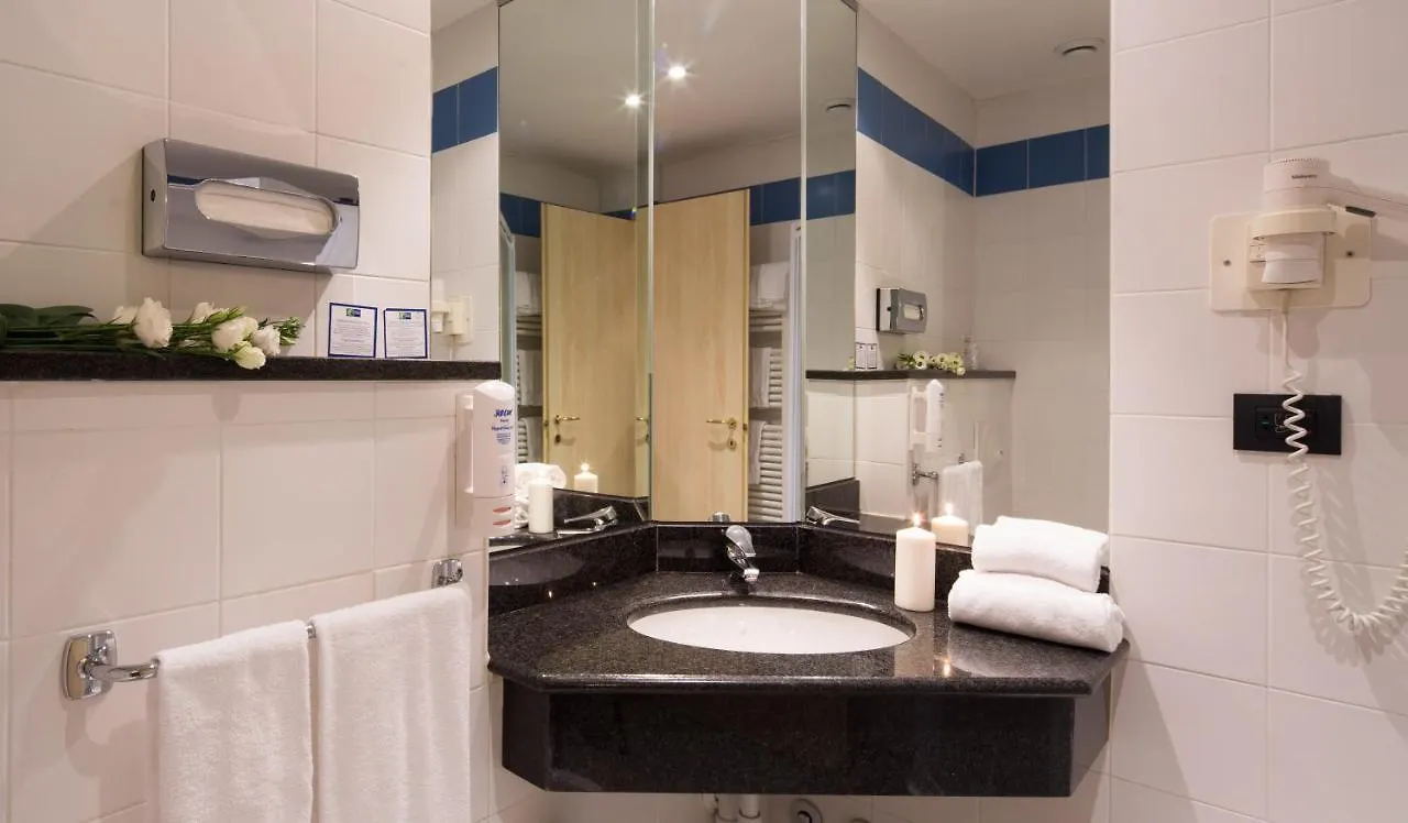 Holiday Inn Express Parma By Ihg